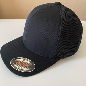 Men’s XL-XXL FlexFit Black Baseball Cap